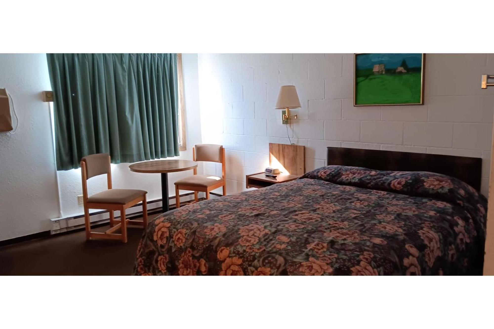 Scotwood Motel By Oyo Washburn Nd Kültér fotó